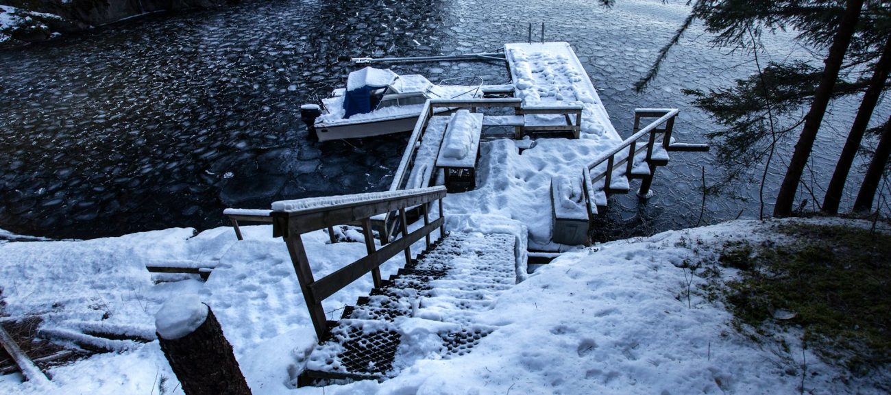 03 – How to Winterize Your Dock Before Freeze-Up in Manitoba and Saskatchewan dock winterization