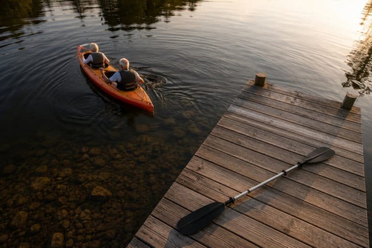 a-beginners-guide-to-launching-kayaks-and-canoes-at-the-cottage A Beginners Guide To Launching Kayaks And Canoes At The Cottage