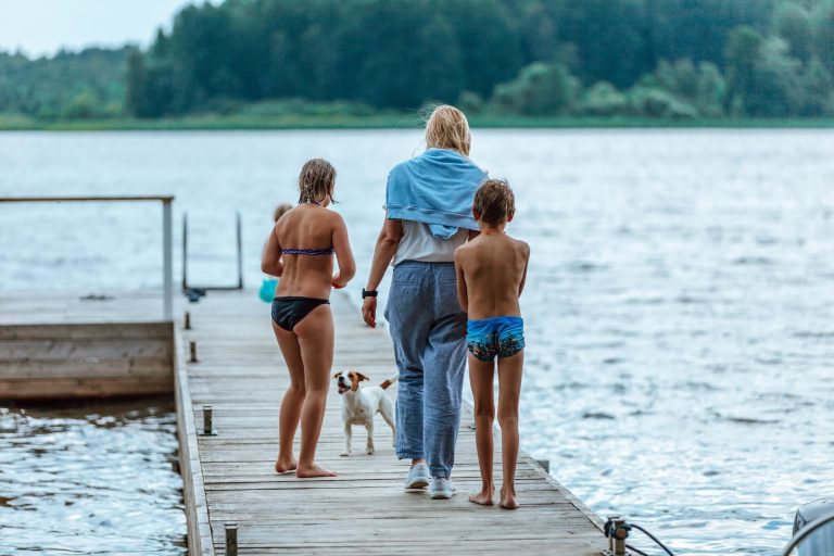 family-friendly-waterfront-ideas-for-busy-summer-weekends-at-the-lake Family Friendly Waterfront Ideas For Busy Summer Weekends At The Lake