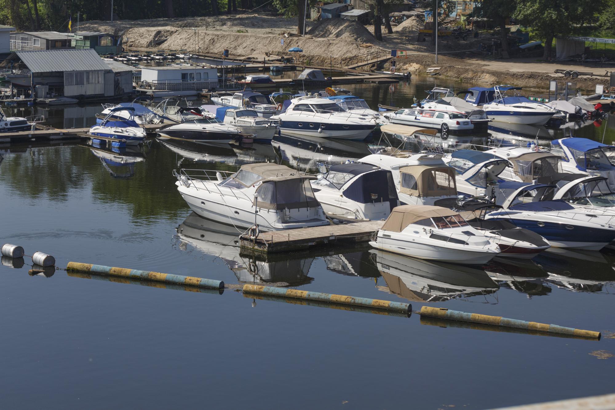 how-to-improve-boat-parking-at-your-cottage-during-peak-summer-season-1 How To Improve Boat Parking At Your Cottage During Peak Summer Season
